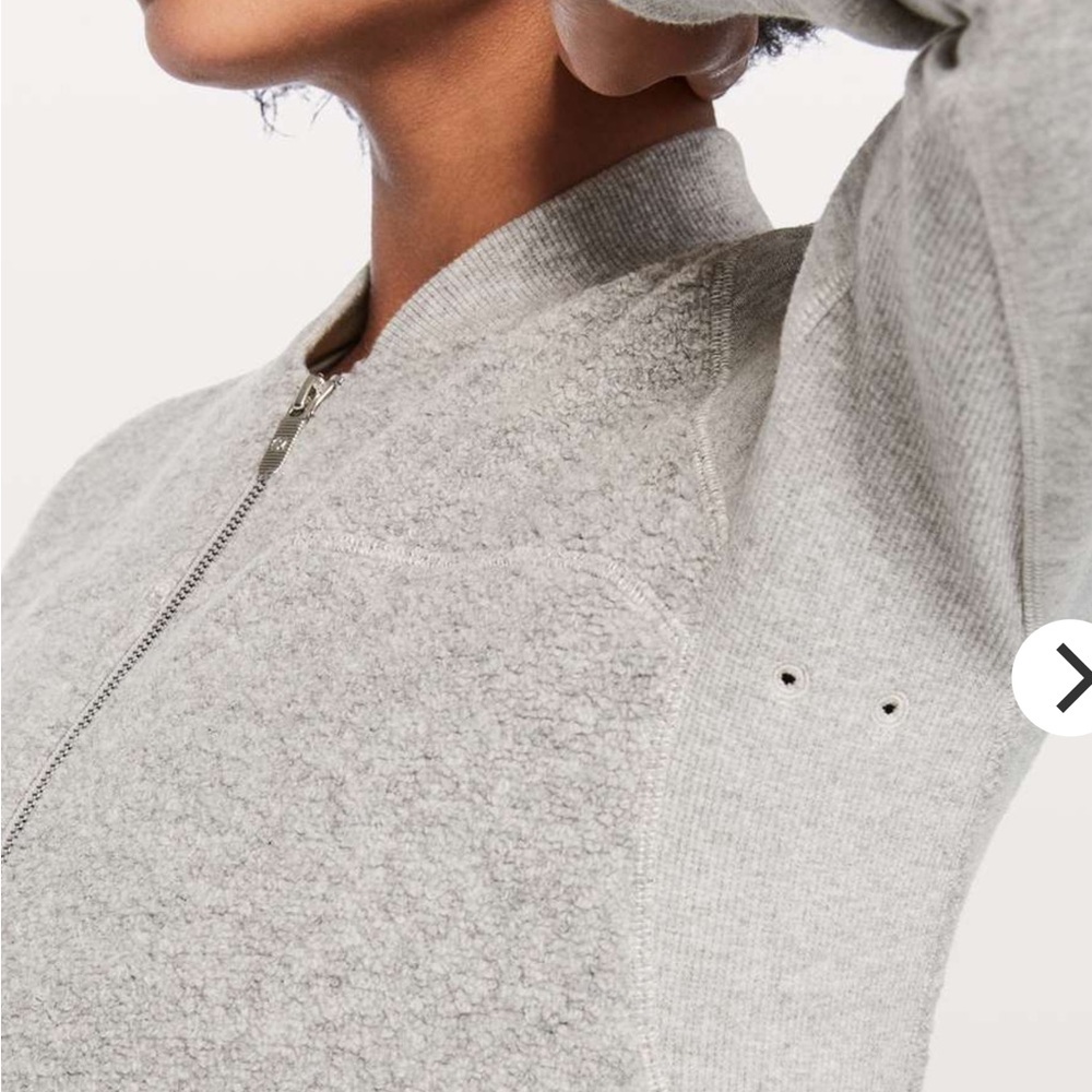 Lululemon Stand Out Sherpa Jacket Gray Size 6? - Picture 4 of 11